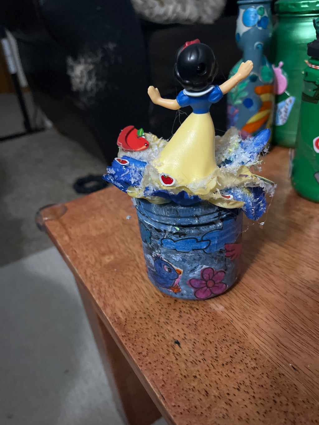 Animal friends and Snow White